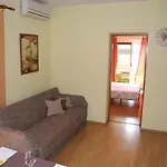 In 34007 * Dramalj